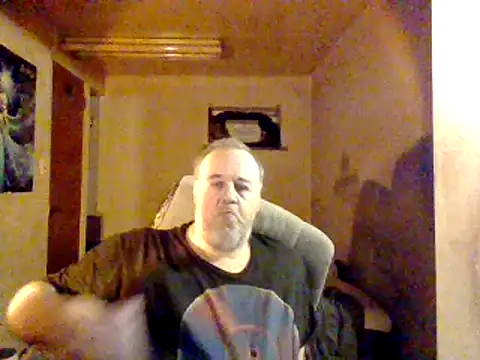 Snapshot of Nightshade7712 chatting on 01.05.25 Nightshade7712 online show from 01.05.25