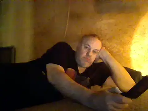 Snapshot of Nightshade7712 chatting on 02.20.25 Nightshade7712 online show from 02.20.25