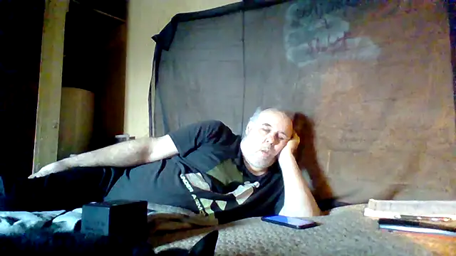 Snapshot of Nightshade7712 chatting on 10.11.25 Nightshade7712 online show from 10.11.25
