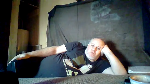 Snapshot of Nightshade7712 chatting on 10.15.25 Nightshade7712 online show from 10.15.25