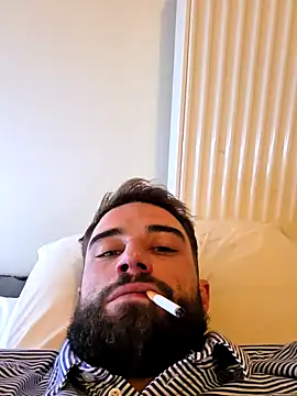 Snapshot of Vekie_007 chatting on 10.23.25 Vekie 007 online show from 10.23.25