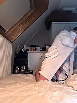 Snapshot of Vekie_007 chatting on 11.16.25 Vekie 007 online show from 11.16.25