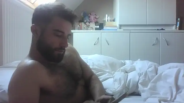 Snapshot of Vekie_007 chatting on 04.29.26 Vekie 007 online show from 04.29.26