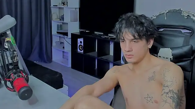 Snapshot of MarkBrowniii chatting on 09.27.25 MarkBrowniii online show from 09.27.25