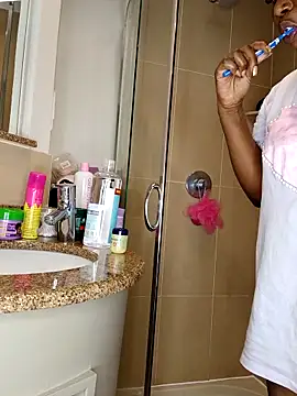 Nattybae09 online show from 12.20.25