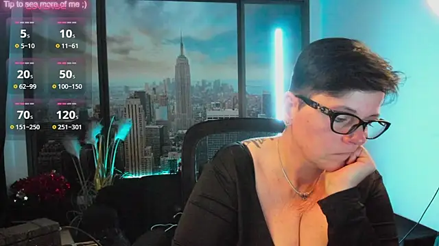 ninarandmann online show from 10.04.25