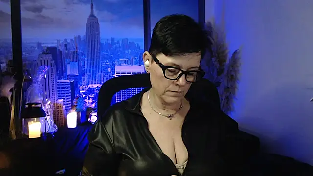 ninarandmann online show from 12.21.25