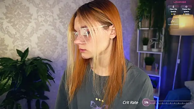 Snapshot of MariamAven chatting on 03.15.25 MariamAven online show from 03.15.25