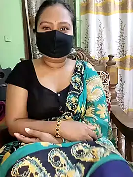 Idhika Paul online show from 02.01.25