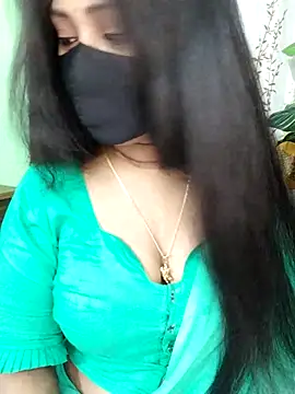 Snapshot of Idhika_Paul chatting on 12.19.25 Idhika Paul online show from 12.19.25