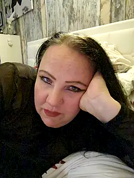 Black Angel24 online show from 11.16.25