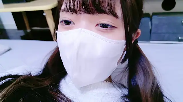 Snapshot of irohani_usagi chatting on 01.27.25 irohani usagi online show from 01.27.25