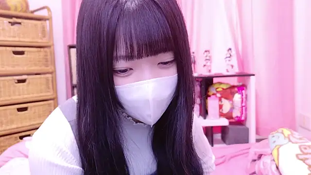 Snapshot of irohani_usagi chatting on 02.17.25 irohani usagi online show from 02.17.25