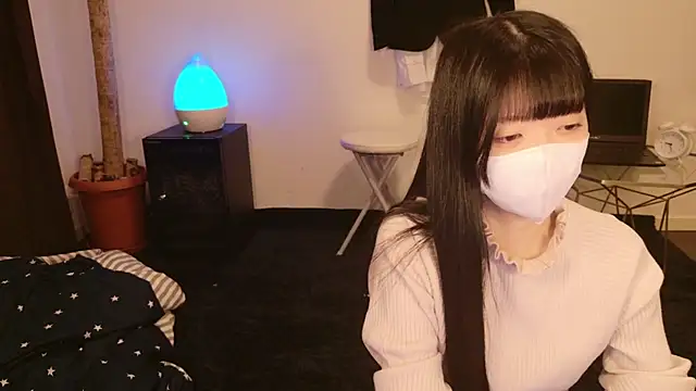 Snapshot of irohani_usagi chatting on 02.22.25 irohani usagi online show from 02.22.25