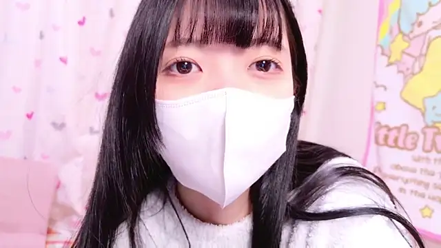 Snapshot of irohani_usagi chatting on 02.25.25 irohani usagi online show from 02.25.25