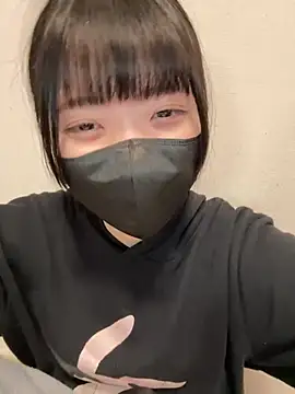 Snapshot of irohani_usagi chatting on 03.22.25 irohani usagi online show from 03.22.25