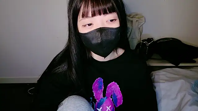 Snapshot of irohani_usagi chatting on 11.16.25 irohani usagi online show from 11.16.25