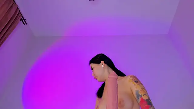 maakimo online show from 04.18.26