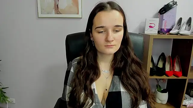 KateDelight online show from 10.26.25