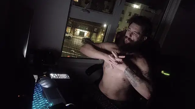 Armyexhibitionistvet online show from 12.17.25