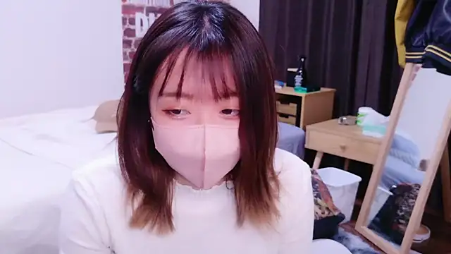 ayu yu xo online show from 03.13.25