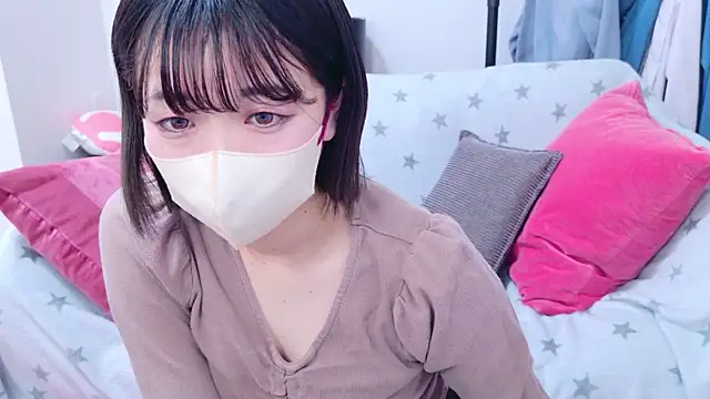 Snapshot of Minami_San chatting on 12.10.24 Minami San online show from 12.10.24