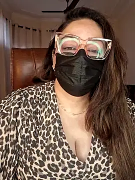 Snapshot of SEXY-Sardarni chatting on 02.07.26 SEXY-Sardarni online show from 02.07.26