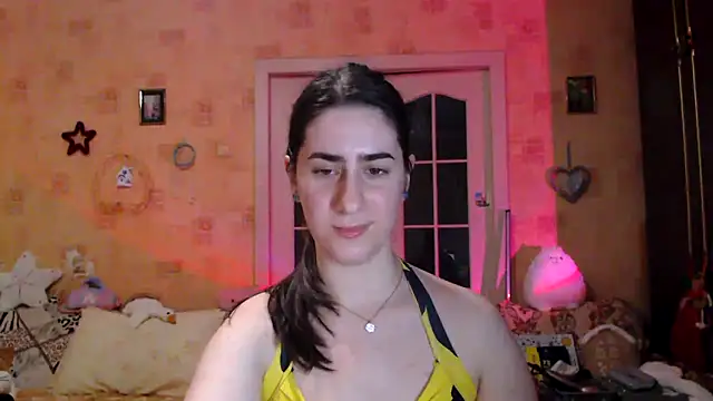 Snapshot of INELIKA chatting on 03.06.25 INELIKA online show from 03.06.25