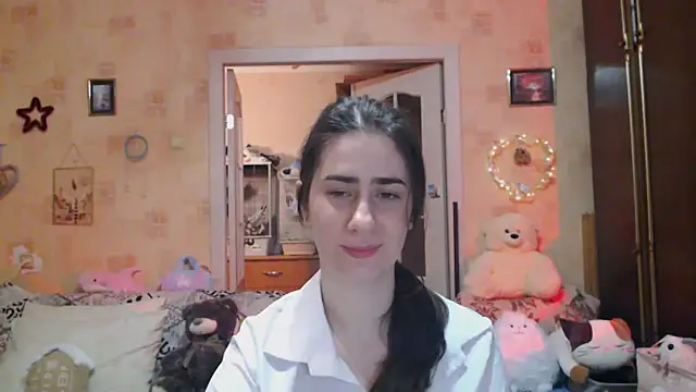 Snapshot of INELIKA chatting on 09.14.25 INELIKA online show from 09.14.25