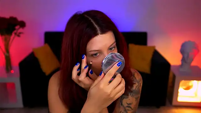 NicoleMun online show from 11.24.25