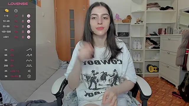 broosnica1 online show from 04.13.26