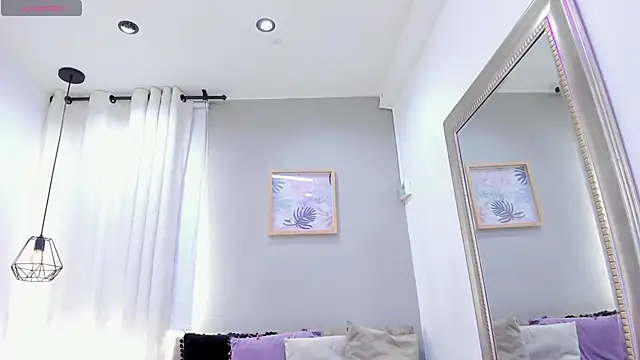  AlejaCruz  online show from 11.14.25