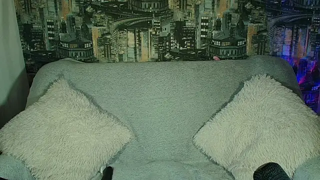 Snapshot of LuxuryGame chatting on 03.01.26 LuxuryGame online show from 03.01.26