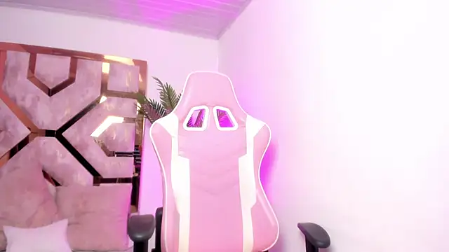 Snapshot of Anny_osorio chatting on 02.11.25 Anny osorio online show from 02.11.25