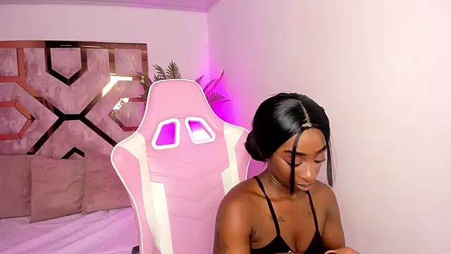 Snapshot of Anny_osorio chatting on 03.05.25 Anny osorio online show from 03.05.25