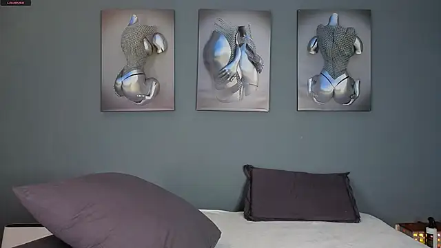 Snapshot of SophieInkk chatting on 03.22.25 SophieInkk online show from 03.22.25