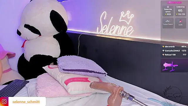 selenne schmitt online show from 02.28.25