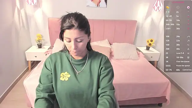 tiffani  love online show from 03.17.25