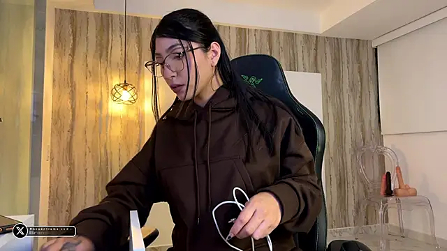 MarianaBranzz online show from 06.13.26
