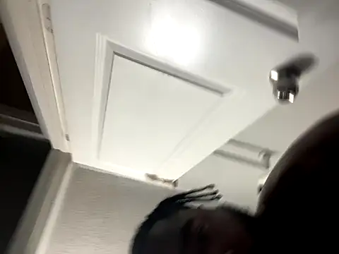 Snapshot of bigdick5157 chatting on 12.01.25 bigdick5157 online show from 12.01.25