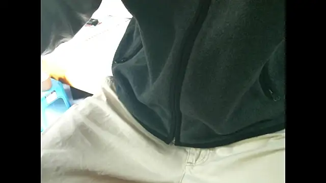 triangle0623 online show from 12.16.25