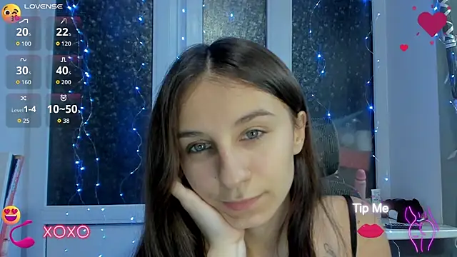  Nika Kik online show from 10.18.25