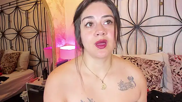 Snapshot of nahomi_sweett chatting on 11.04.25 nahomi sweett online show from 11.04.25