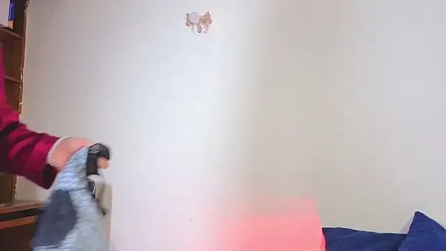 nahomi sweett online show from 04.01.26