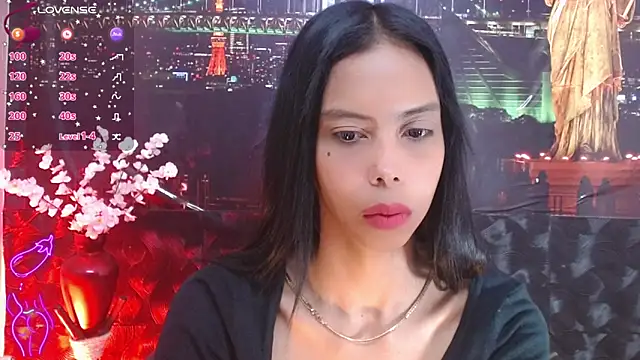 Snapshot of Catalella_Ar chatting on 05.17.26 Catalella Ar online show from 05.17.26