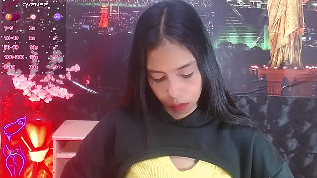 Snapshot of Catalella_Ar chatting on 05.19.26 Catalella Ar online show from 05.19.26