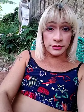 Snapshot of Candy-love87 chatting on 10.27.25 Candy-love87 online show from 10.27.25