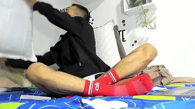 Aronxxs online show from 09.30.25