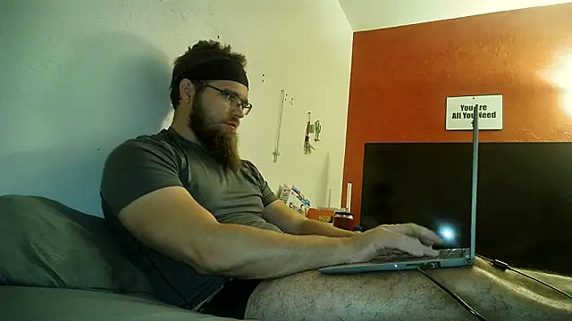 Snapshot of dikdowndaddy chatting on 12.02.24 dikdowndaddy online show from 12.02.24