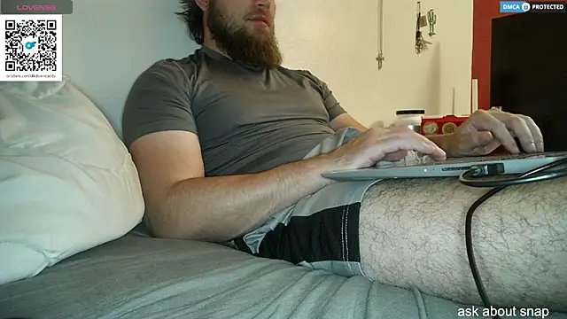 Snapshot of dikdowndaddy chatting on 09.20.25 dikdowndaddy online show from 09.20.25